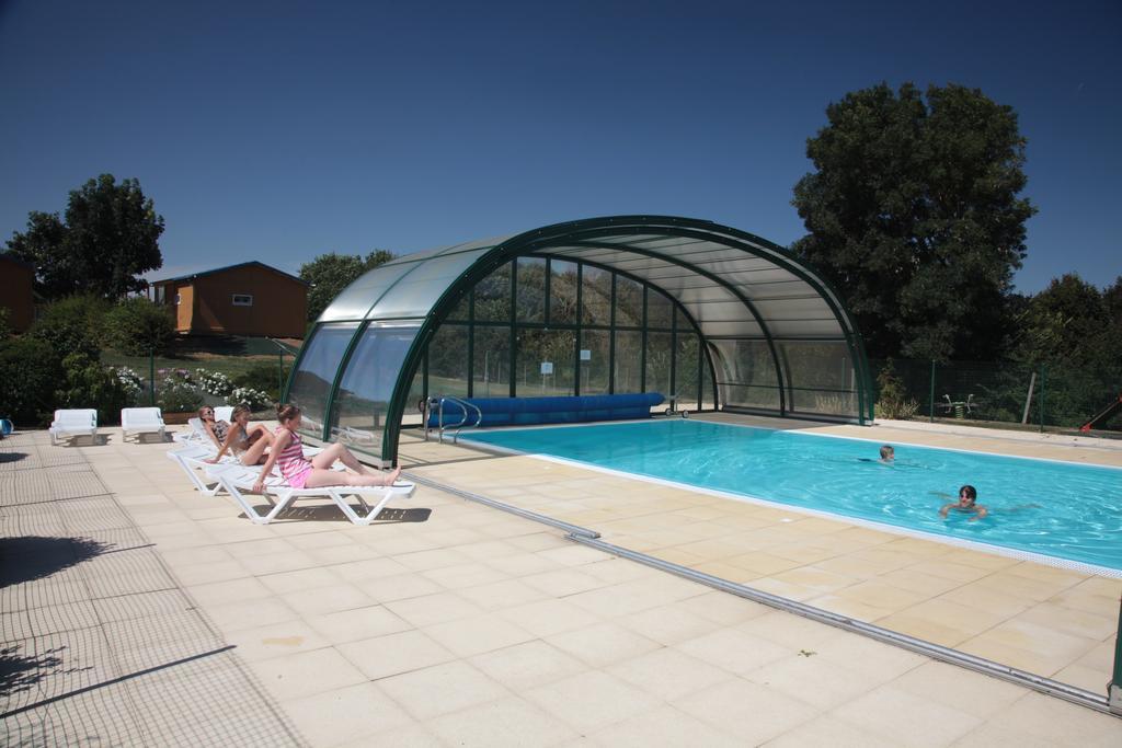 מלון Saint-Valérien Camping Des Rulieres מראה חיצוני תמונה
